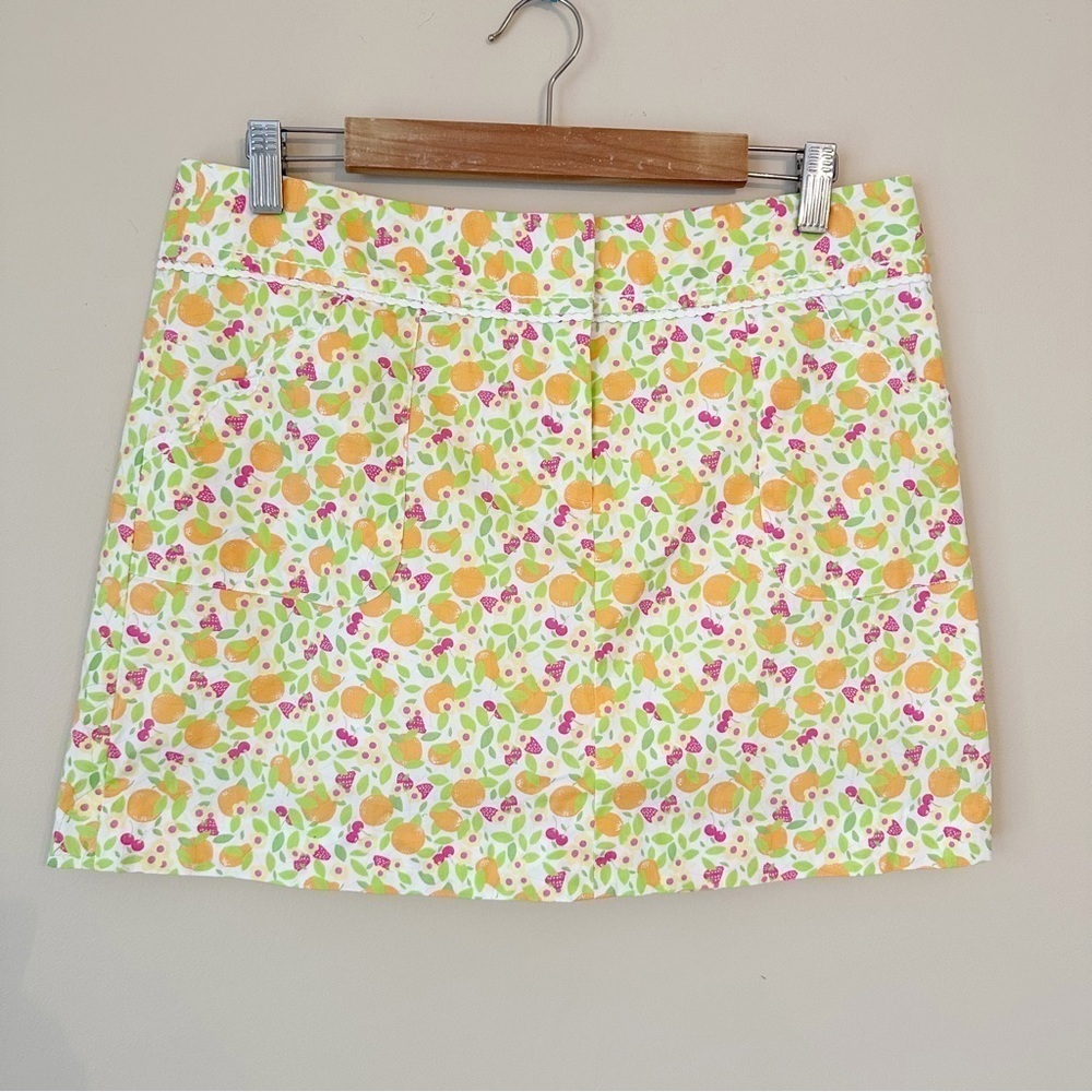 Lilly Pulitzer White Label Skort in Oranges and Strawberry Print - Size 10